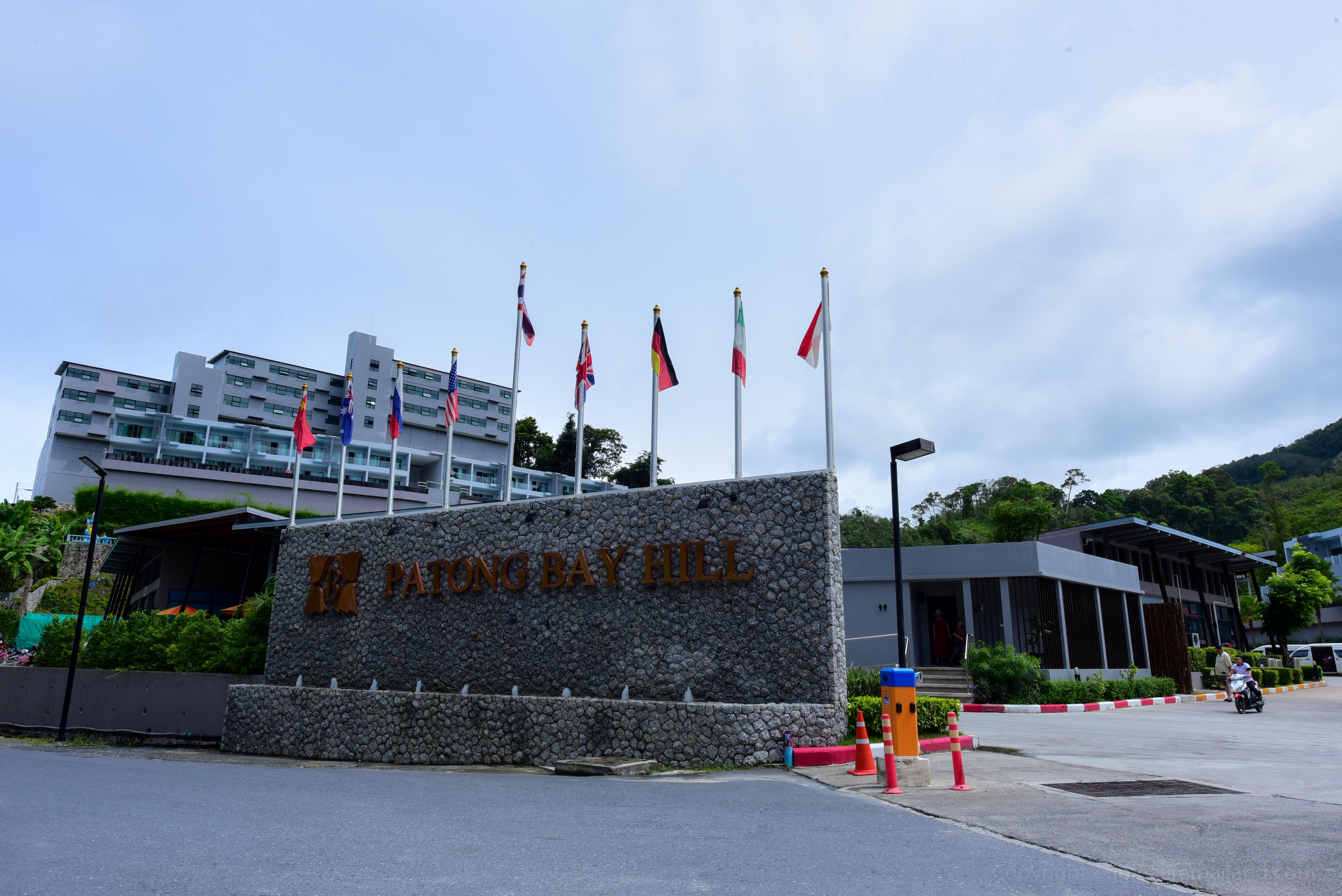 Готель Patong Bay Hill Екстер'єр фото