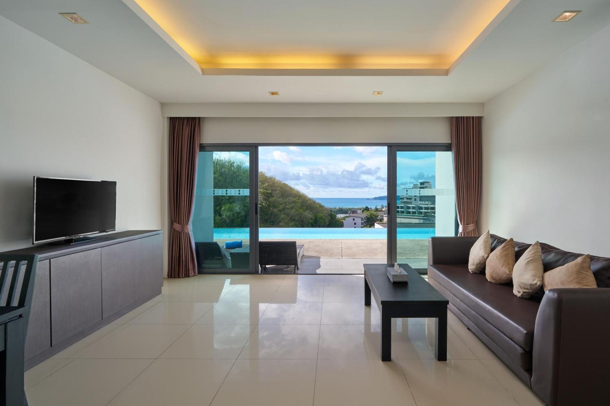 Готель Patong Bay Hill Екстер'єр фото